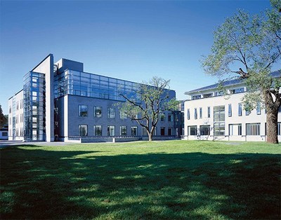 北京大学国际关系学院大楼